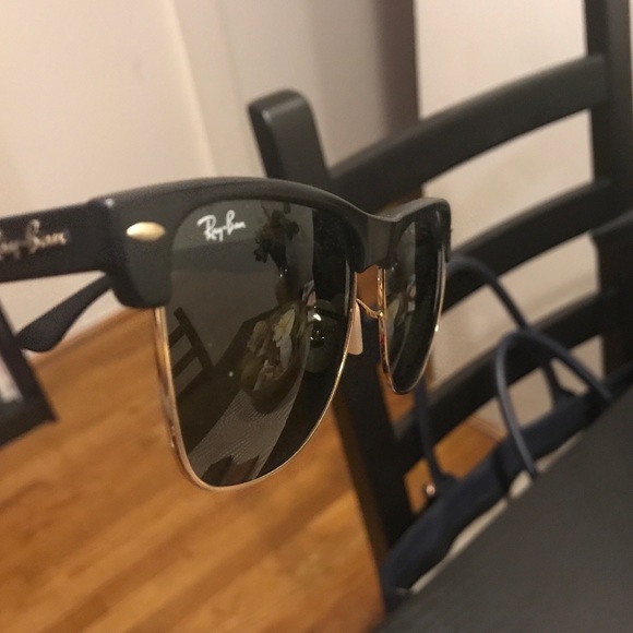 Ray-Ban Clubmaster (Oversized) - Black and Gold - Picture 6 of 6
